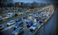 İstanbul'da yağışlı havanın da etkisiyle trafik yoğunluğu yaşanıyor!