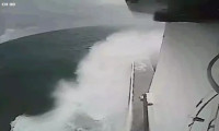 Marmara'da fırtına, feribotta dev dalga paniği
