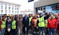 Erdoğan'dan akaryakıt istasyonu çalışanlarını ziyaret