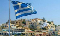 Yunanistan belini doğrulttu ada satmıyor