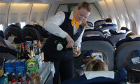 Uçakta alkole yasak geliyor
