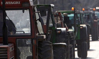 Yunanistan'da çiftçiler çatıştı