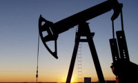 İran'da petrol üretimi dibe iniyor