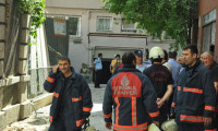 İstanbul'da bina çöktü