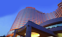 Conrad Otel'e en yüksek teklif Aksoy'dan