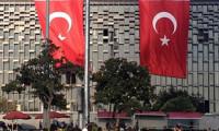 Atatürk posteri AKM'den neden indirildi