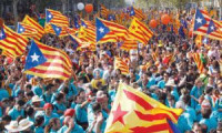 İspanya hükümeti Katalonya'ya kapıyı kapadı