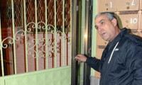 Adana'da cami kapısı çaldılar