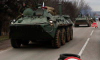 Rus askeri Ukrayna'ya girdi