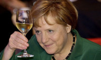 Merkel büyüme için olumlu konuştu