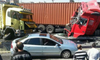 TEM'de trafiği felç eden kaza