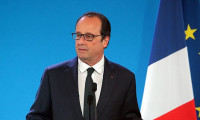 Hollande: Türkiye sınırı açmalı