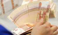 ​Ruble 3 haftanın en yüksek kazancına yaklaşıyor