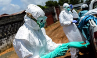 ​Ebola aşısının insan deneyleri başladı