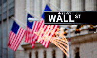 Wall Street dalgalı seyretti