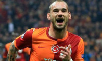 Sneijder'den Hamzaoğlu'na fedakar söz