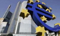 Yunan ve Çek'ler euro için kapıştı