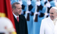 Erdoğan'dan Papa'ya ilginç hediye