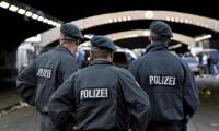 Almanya'da 3 Türk'e casusluk gözaltısı