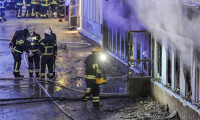 İsveç'te camiyi yaktılar: 5 yaralı