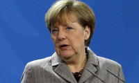 Merkel'den Davutoğlu'na 'barış süreci' çağrısı