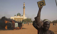 Charlie Hebdo isyanı Nijer'de can aldı