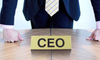 Ünlü banka CEO'sunun geliri arttı