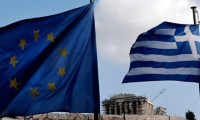 Yunanistan yeniden güven kazanmak istiyor