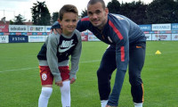Sneijder oğluyla çalıştı