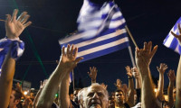Yunanistan'da referandum parlamentodan geçti