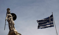 Yunanistan'dan 30 milyar dolar kaçtı