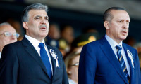 Gül ve Erdoğan Meclis'te görüşüyor