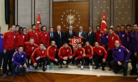 Erdoğan G.Saray'ı tebrik etti