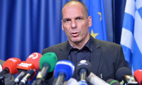 Yunanistan Maliye Bakanı Varoufakis istifa etti!