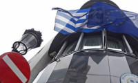 Avrupa Yunanistan krizinin üstesinden gelir