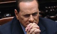 Berlusconi'ye rüşvetten 3 yıl hapis cezası