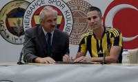 Ve Van Persie Fenerbahçe'ye imza attı