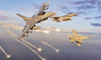 Türk jetleri Irak'ta PKK kamplarını bombaladı