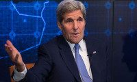 John Kerry'den dolar açıklaması
