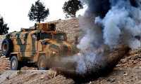 Bitlis'te askeri araca bombalı saldırı