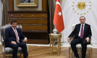 Erdoğan hükümeti kurma görevini Davutoğlu'na verdi