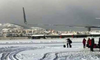 Kar yağdı Türkiye'de uçuşlar yapılamadı