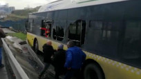  Sefaköy'de İETT otobüsü kazası : 7 yaralı  