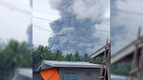 Filipinler'de volkanik alarm! Bulusan yanardağının güçlü patlaması!