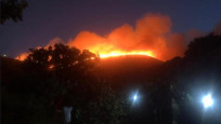 İtalya'nın Pantelleria adasında yangın