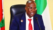 Nijerya Petrol Bakanı Sylva: Her gün 400 bin varil petrolümüz çalınıyor