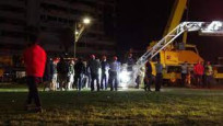 Tarkan'ın İzmir sahnesi çöktü: 1 kişi yaralandı