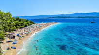 Hırvatistan'da bikiniyle gezene 150 euro ceza