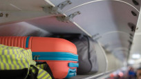 AB uçaklarda kabin bagajı sorununa çözüm arıyor