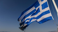 Yunanistan'da terör saldırısı planladığı iddia edilen iki kişi gözaltına alındı